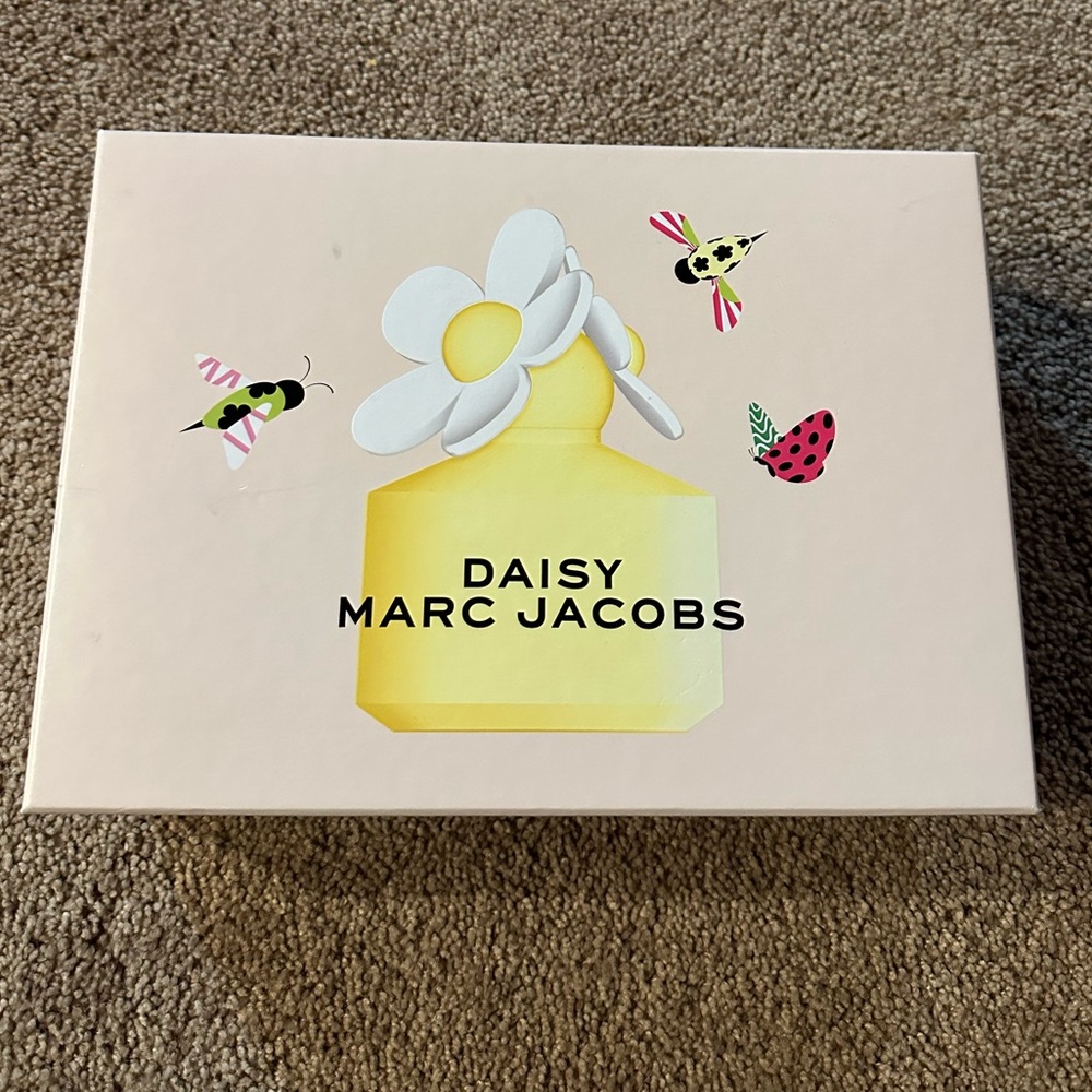 MARC JACOBS | DAISY FRAGRANCE BOX